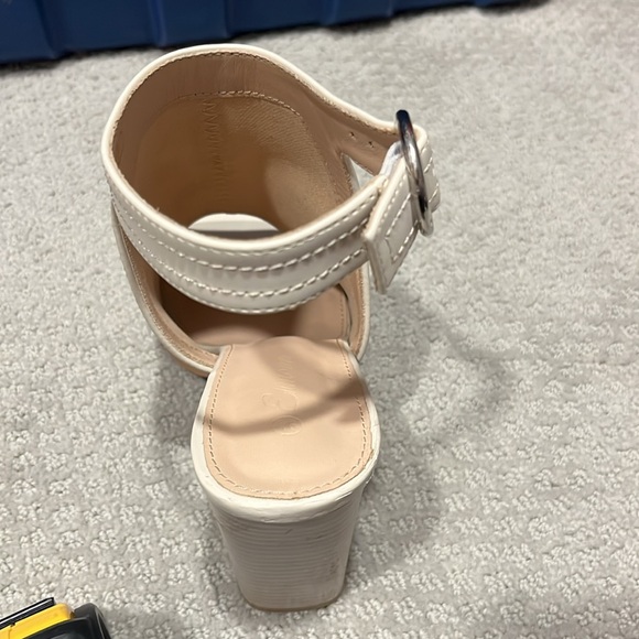 Off white open toe sandal booties   size 9 1/2 - Picture 3 of 3